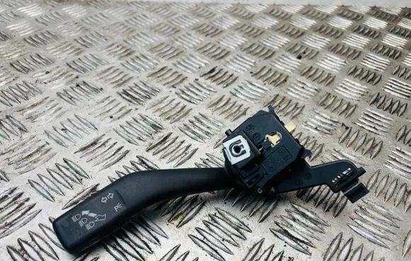 Volkswagen Golf Plus Indicator stalk 1K0953513E