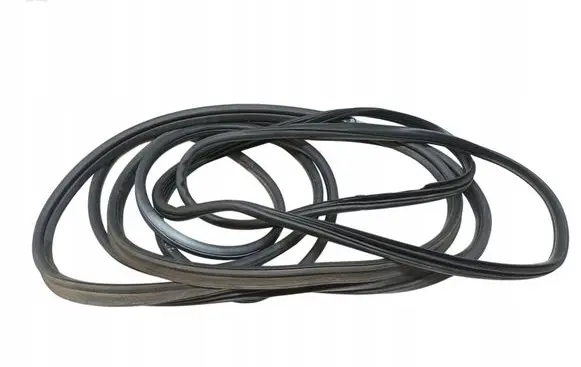 Hyundai i30 Rubber seal front door (on door) 