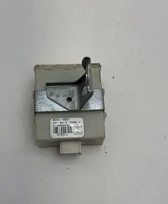 Toyota Avensis T250 Door central lock control unit/module 8974105071