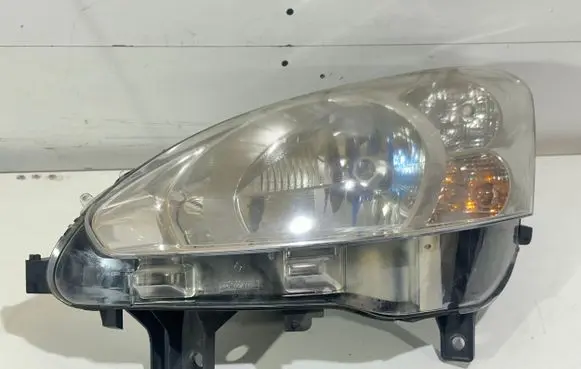 Peugeot Partner Headlight/headlamp 9677202480