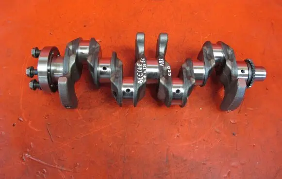 Volkswagen Beetle A5 Crankshaft 04E105209A