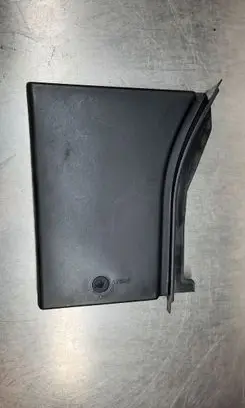 Volvo V70 Engine splash shield/under tray