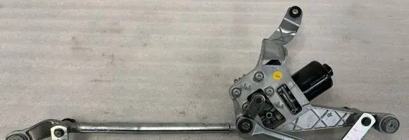 Audi A5 Front wiper linkage 8B1955119