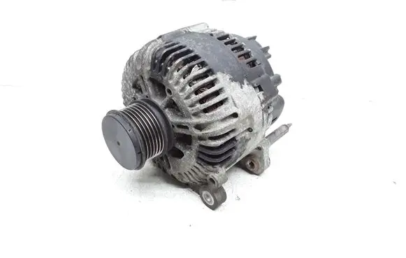 Volkswagen PASSAT B6 Generator/alternator 021903026L