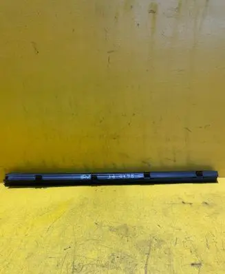 BMW X3 E83 Rear door windshield rail 