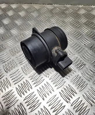 Skoda Octavia Mk2 (1Z) Mass air flow meter 0281002461 074906461B