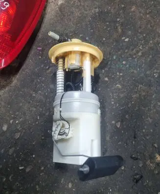 Mitsubishi Colt In-tank fuel pump