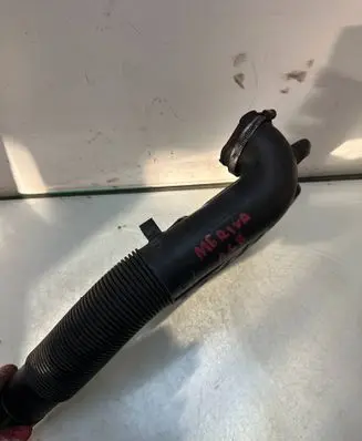 Intake resonator