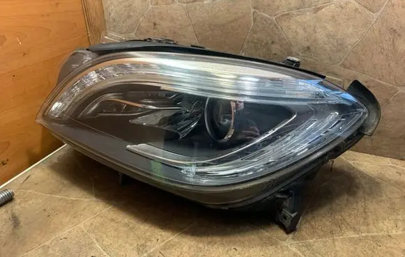 Mercedes-Benz ML W166 Headlight/headlamp A1668207459