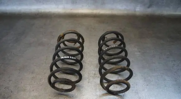 Toyota Yaris Rear coil spring