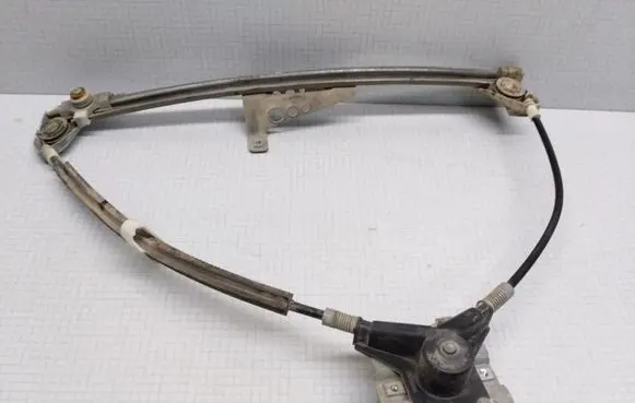 Audi 80 90 S2 B4 Front door manual window regulator 893837399