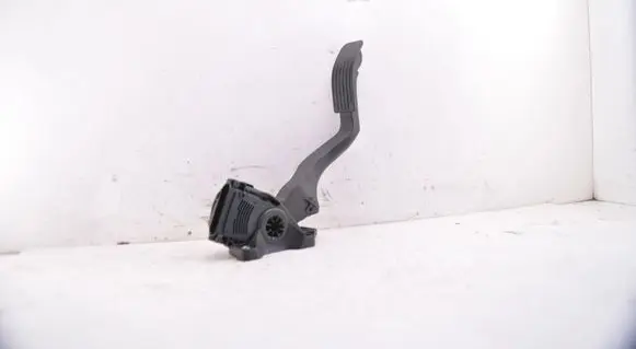 Peugeot 208 I Accelerator throttle pedal 9671433780