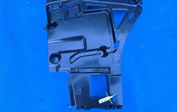 BMW X3M F97 Bumper support mounting bracket corner 7400668