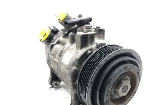 BMW 4 F32 F33 Air conditioning (A/C) compressor (pump) 9330831