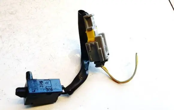 Peugeot 307 Clutch pedal sensor 95835t02