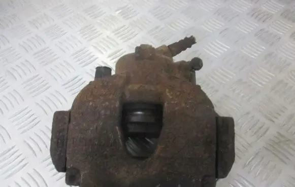 Renault Megane II Front brake caliper