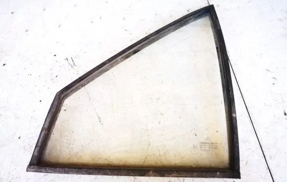 Citroen AX Front triangle window/glass 