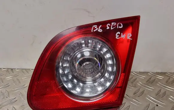 Volkswagen PASSAT B6 Tailgate rear/tail lights 3C5945094C