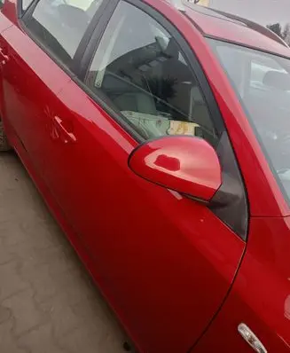 KIA Ceed Front triangle window/glass 
