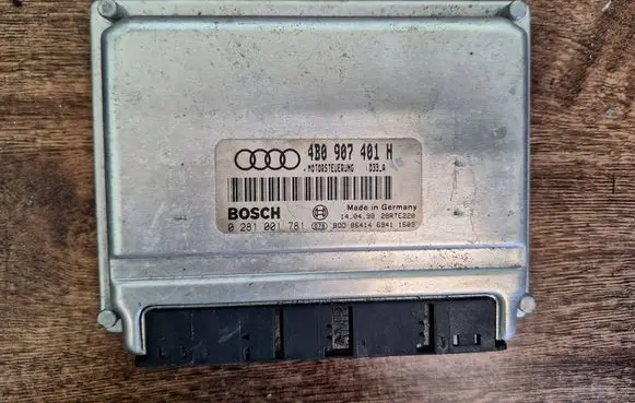 Audi A6 S6 C5 4B Engine control unit/module 4B0907401H 28RTE220 0281001781