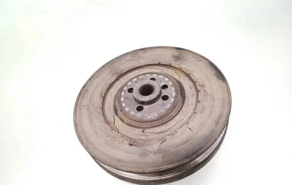 Volkswagen Transporter - Caravelle T4 Crankshaft pulley 046105251L