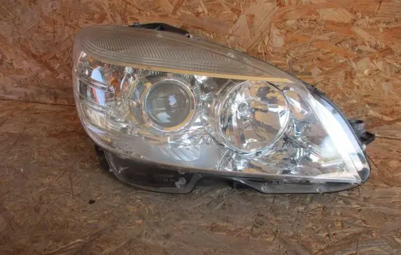 Mercedes-Benz C W204 Headlight/headlamp A2048208461