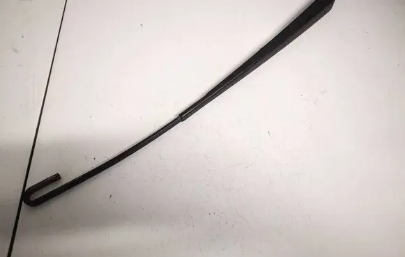 Front wiper blade arm