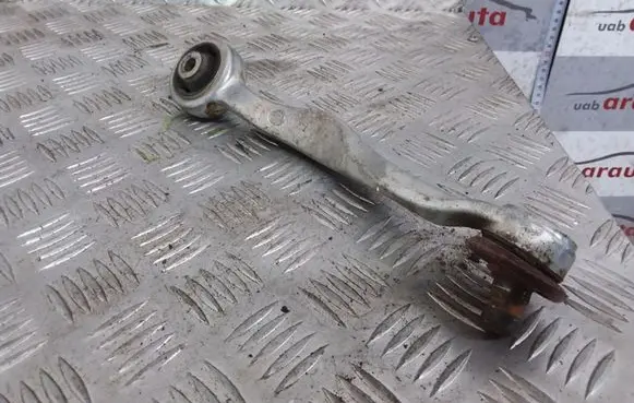 Volkswagen PASSAT B5 Front lower control arm/wishbone