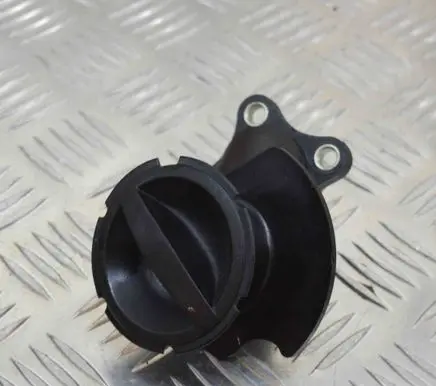 Volvo V40 Oil fill pipe 31330189