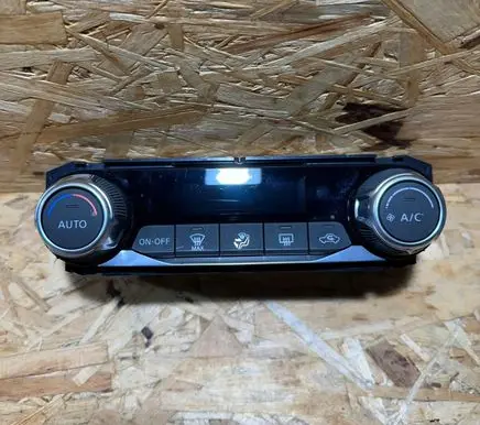 Nissan Micra K14 Climate control/heater control trim