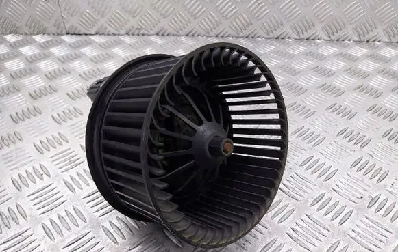 Ford C-MAX I Front door blower motor 7M5H18456AD