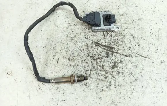 Mercedes-Benz E W213 Lambda probe sensor A0009058011 SNS1005 A3C0105750002