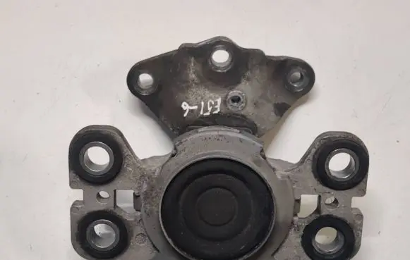 Volvo V60 Engine mount bracket 31401307