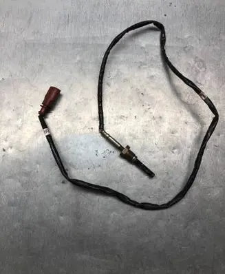 Audi A3 S3 8V Exhaust gas temperature sensor 04L906088E