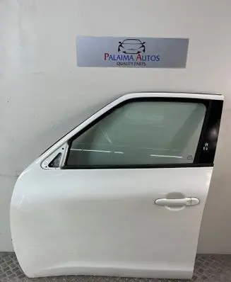 Nissan Juke I F15 Front door