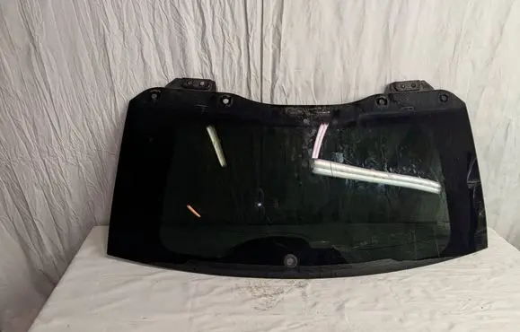 Jeep Grand Cherokee Rear windscreen/windshield window 