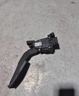 Cadillac BLS Accelerator throttle pedal 6PV00832200 9186724
