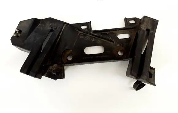 Infiniti EX Bumper support mounting bracket corner 