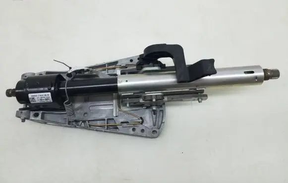 Steering wheel axle