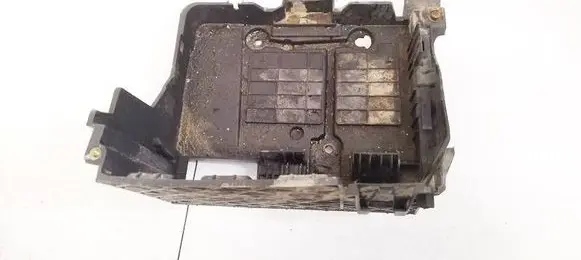 Renault Scenic II - Grand scenic II Battery box tray 8200467409