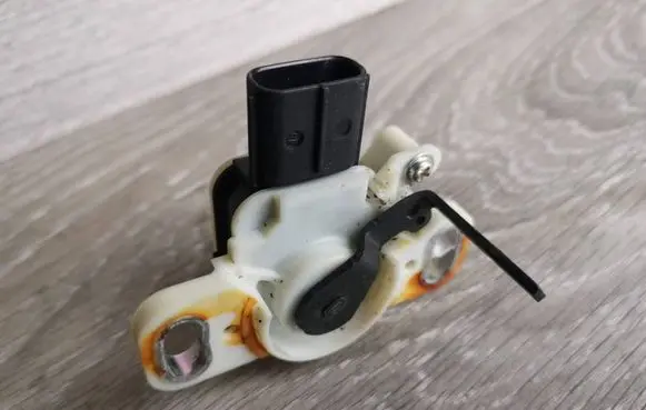 Toyota Prius+ (ZVW40) Brake pedal sensor switch 89510-47050 89510