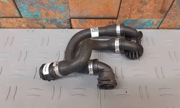 BMW X5 G05 Engine coolant pipe/hose 8598363 17128598363