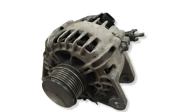 Hyundai i30 Generator/alternator TG12C140 255509120000 28131