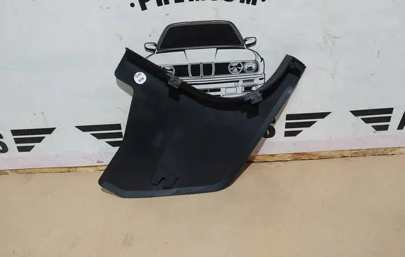 Mercedes-Benz E C207 W207 Foot area side trim A2046881306
