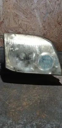 Nissan X-Trail T30 Headlight/headlamp