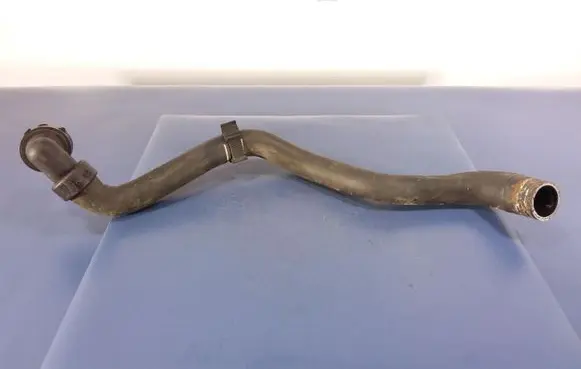 Ford Mondeo MK IV Engine coolant pipe/hose