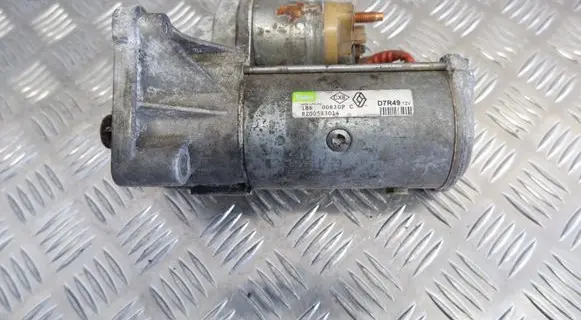 Suzuki Grand Vitara II Starter motor 8200583014
