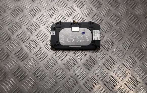 BMW 7 G11 G12 Wireless charging module 8795947