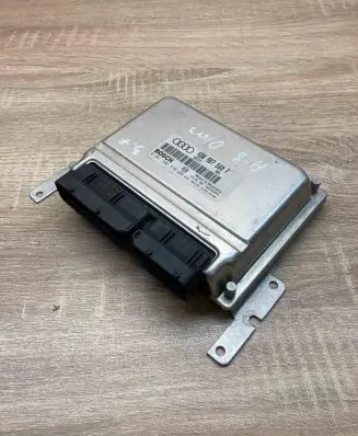 Audi A8 S8 D3 4E Engine control unit/module ECU 4D0907560F 0261206370