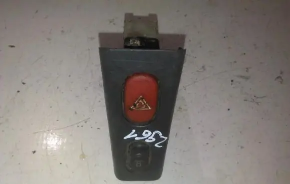 Renault Laguna I Hazard light switch